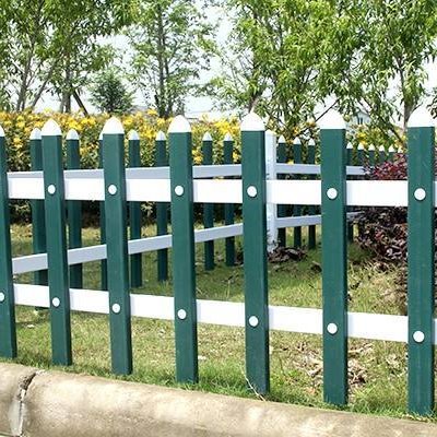 满星  锌钢新型草坪护栏  小区绿化带 公园栅栏  学校pvc护栏  公园隔离围栏厂家直供品质保障
