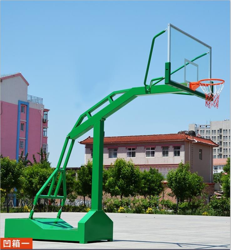 克拉玛依晶康牌YDQC-10000-11100手动液压篮球架安装到位图片