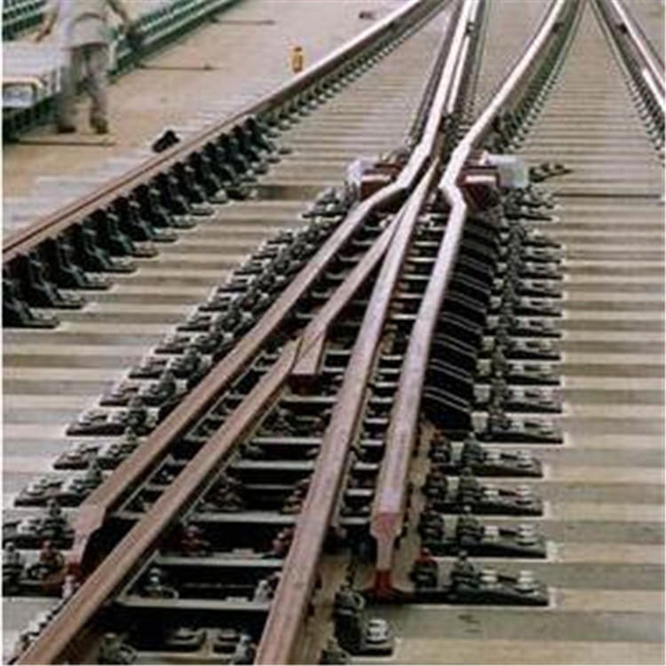 对称道岔规格 九天厂家直销对称道岔 煤矿铁路用道岔型号