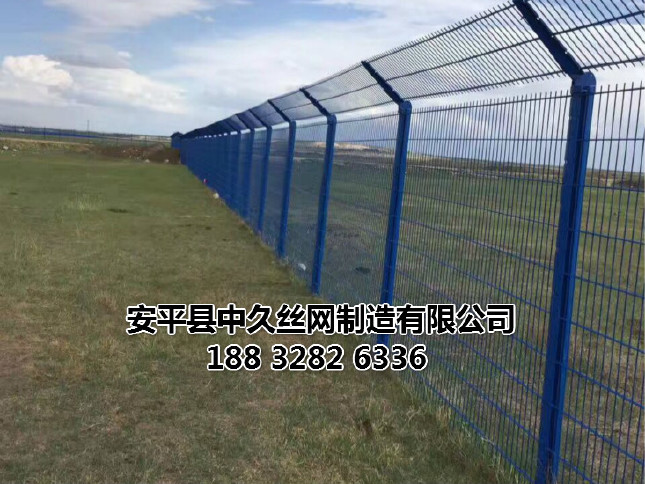 菱形钢板网护栏网铁网护栏网金属钢丝网围栏围墙护栏网示例图1