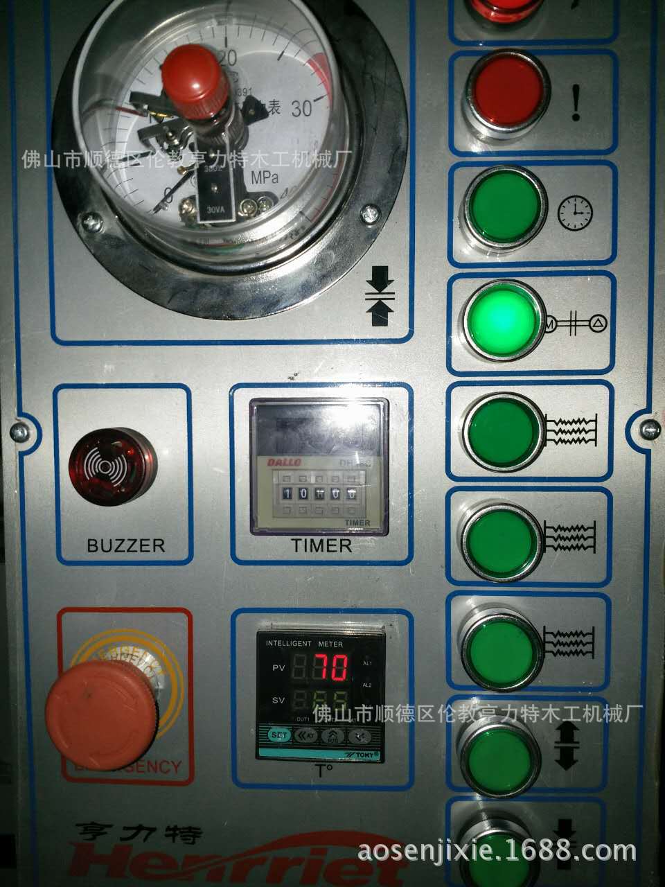 佛山亨力特专业生产空调用发泡板3层4500*1350液压式聚氨脂层压机示例图9