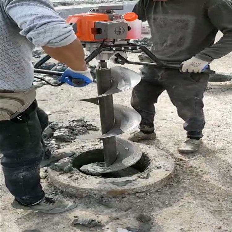 汽油掏桩机急速清桩工具 工程常用赶工期工具掏孔机 掏泥机手扶移动更便捷