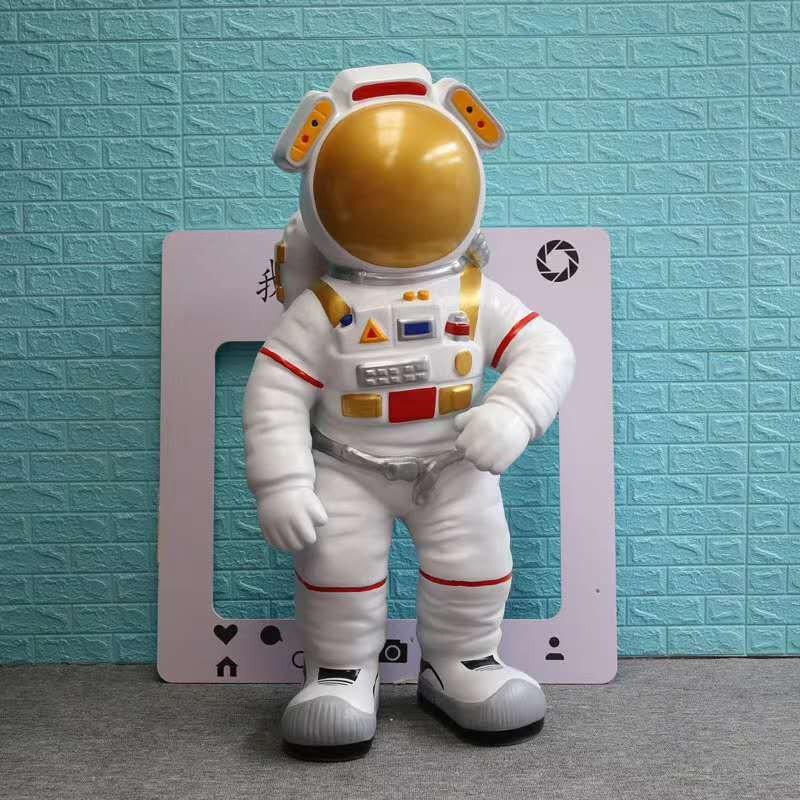 玻璃钢卡通雕塑太空人摆件 宇航员雕塑摆件厂家 航天员雕塑图片
