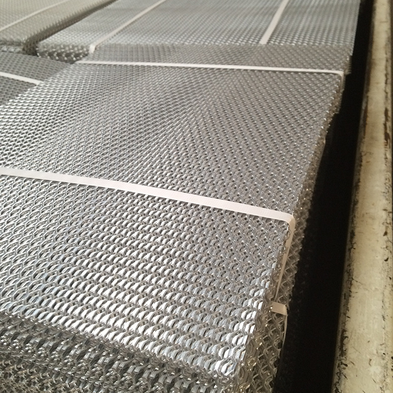 不锈钢钢板网厂家拉伸钢板网重型钢板网菱形钢板网示例图8