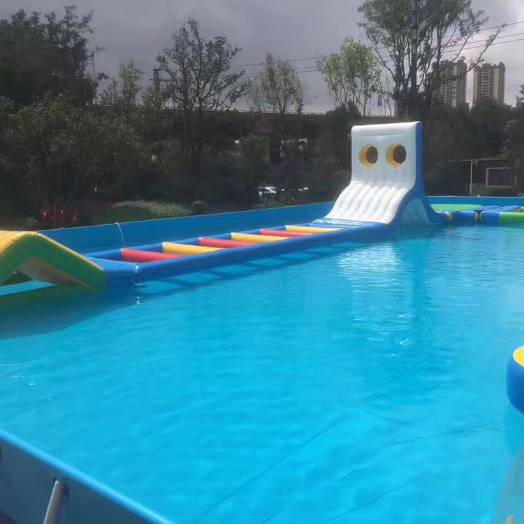 天津支架游泳池 30米水上冲关 众暖熊水上冲关定制