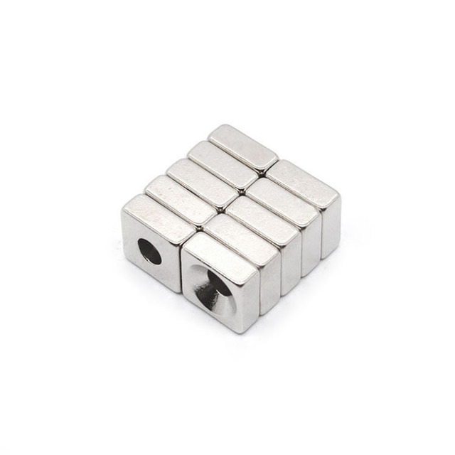 厂家直销方形沉孔磁铁202010mm 方形打孔磁铁 钕铁硼强力磁铁