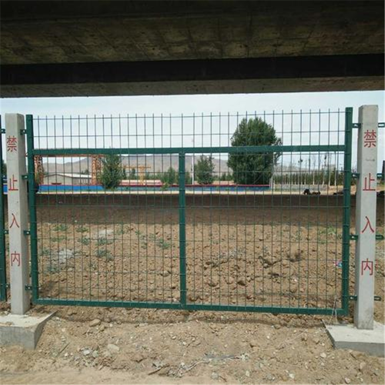 围墙防护栅栏、混凝土防护栅栏、铁路沿线防护栅栏示例图7