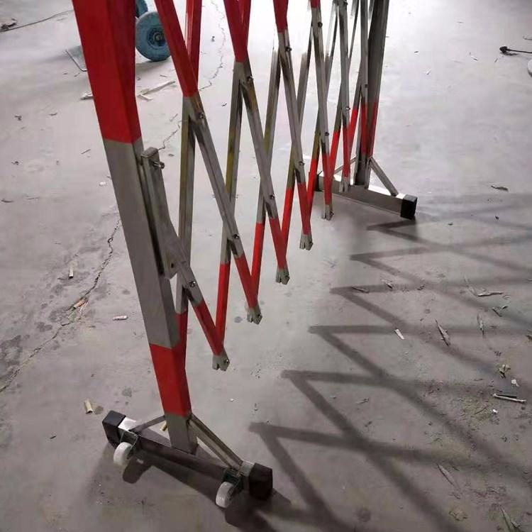 不锈钢伸缩移动护栏 片状不锈钢片状隔离栏栅 隔离伸缩护栏