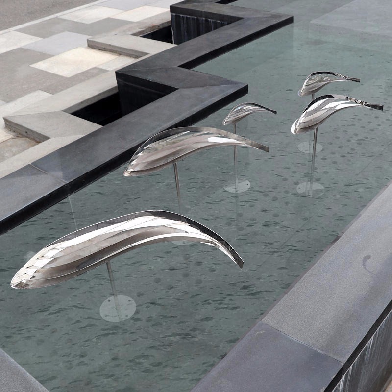 不锈钢雕塑 抽象几何小鱼雕塑 水池摆放艺术品雕塑 怪工匠