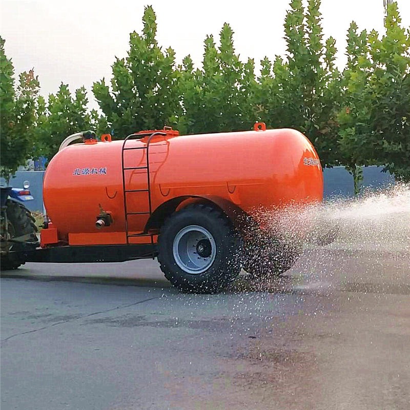 北源工厂销售8方液体肥料施肥罐车 液态肥浇灌车 大型牧场施肥机