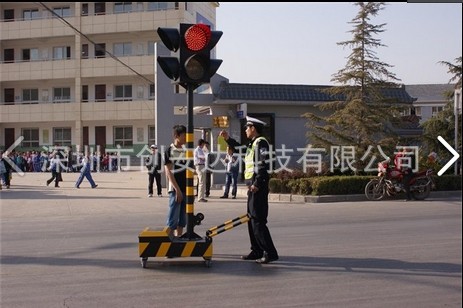 深圳创安达生产临时路口用太阳能移动信号灯 整体式交通信号灯示例图11