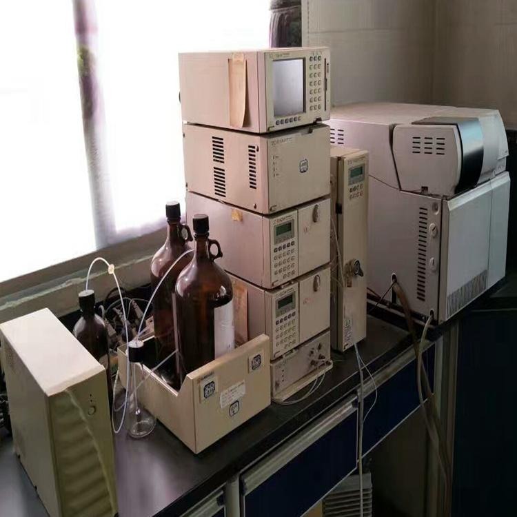 求购二手300型液相色谱仪；低价转让二手6000型液相色谱仪综合分析