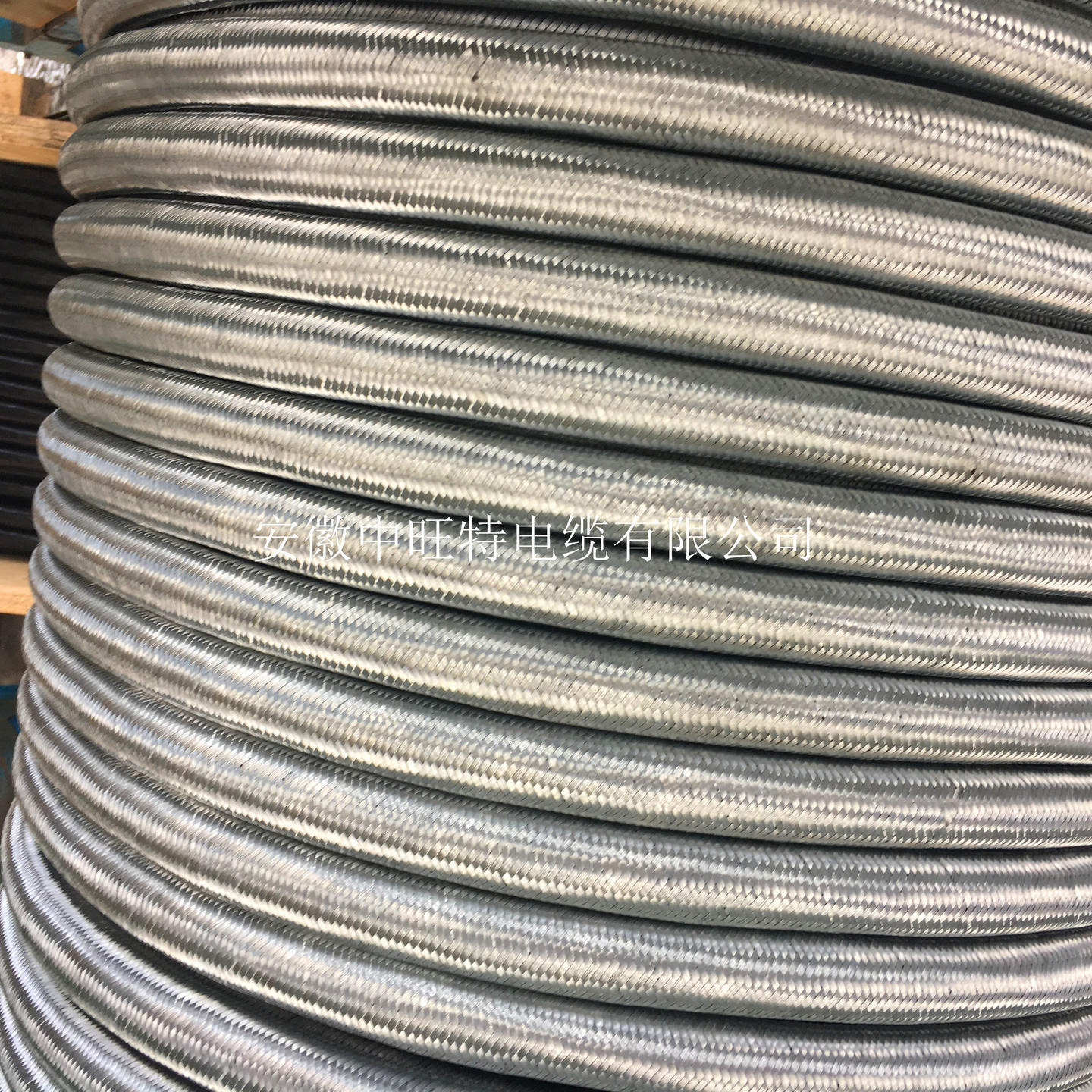 厂家直销 钢丝铠装电缆 裸钢丝编织铠装电缆 1-240平方 现货