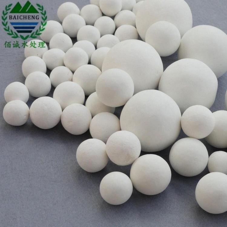 大兴安岭活性氧化铝球生产厂家 直供干燥剂 空压机用活性氧化铝球