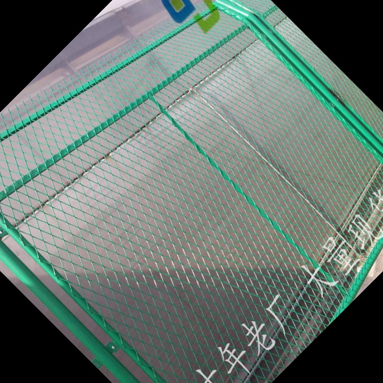 围地护栏网 机场护栏网厂 部队安全围栏网价格 篮球勾花护栏网  实力厂家 国标质量 鼎佳