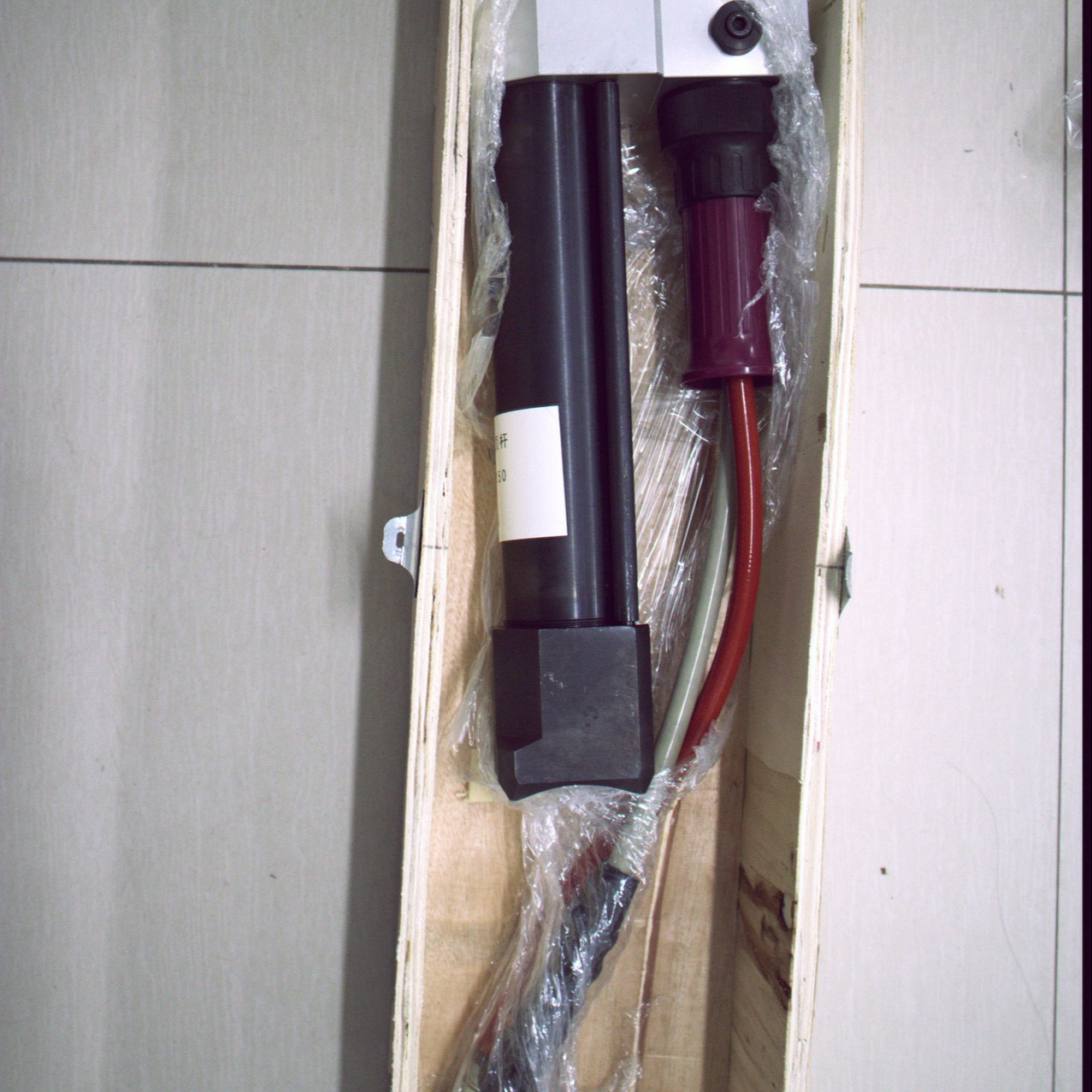 GYCD-110/760-B液压撑顶器 液压救援顶杆 安全稳固、双向液压锁自锁
