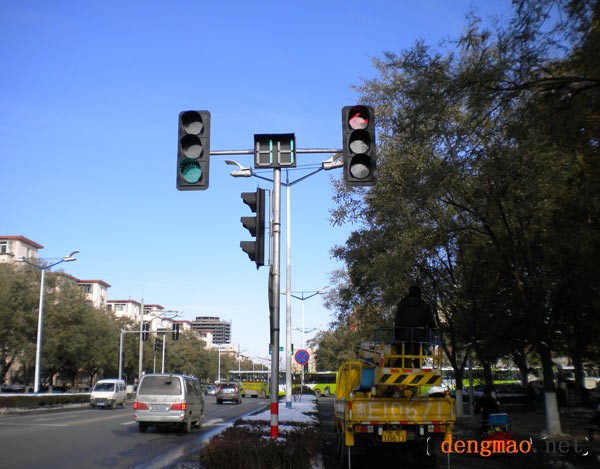 深圳生产交通信号灯红黄绿信号灯厂家生产销售价格优惠示例图9
