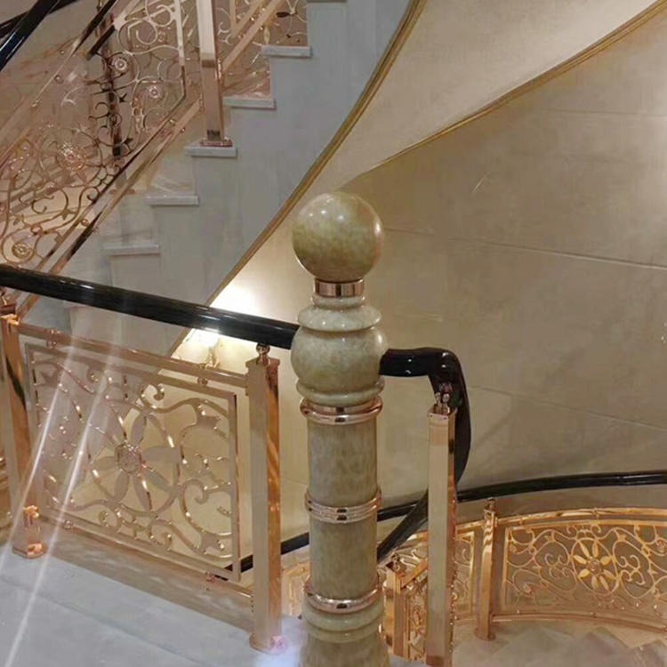新会实用且不退色的镀金别墅楼梯扶手上门安装图片