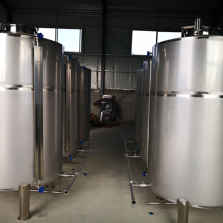 大量生产5吨不锈钢酒罐 3吨不锈钢酒容器 储存罐 信泰 厂家推荐