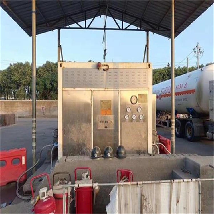 内蒙古回收二手LNG天燃气加气站设备   加液机设备   二手加注撬设备  回g加气站
