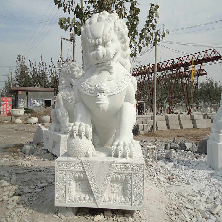 石狮子 厂家供应传统石狮子 石雕狮子加工厂家 竣峰石业