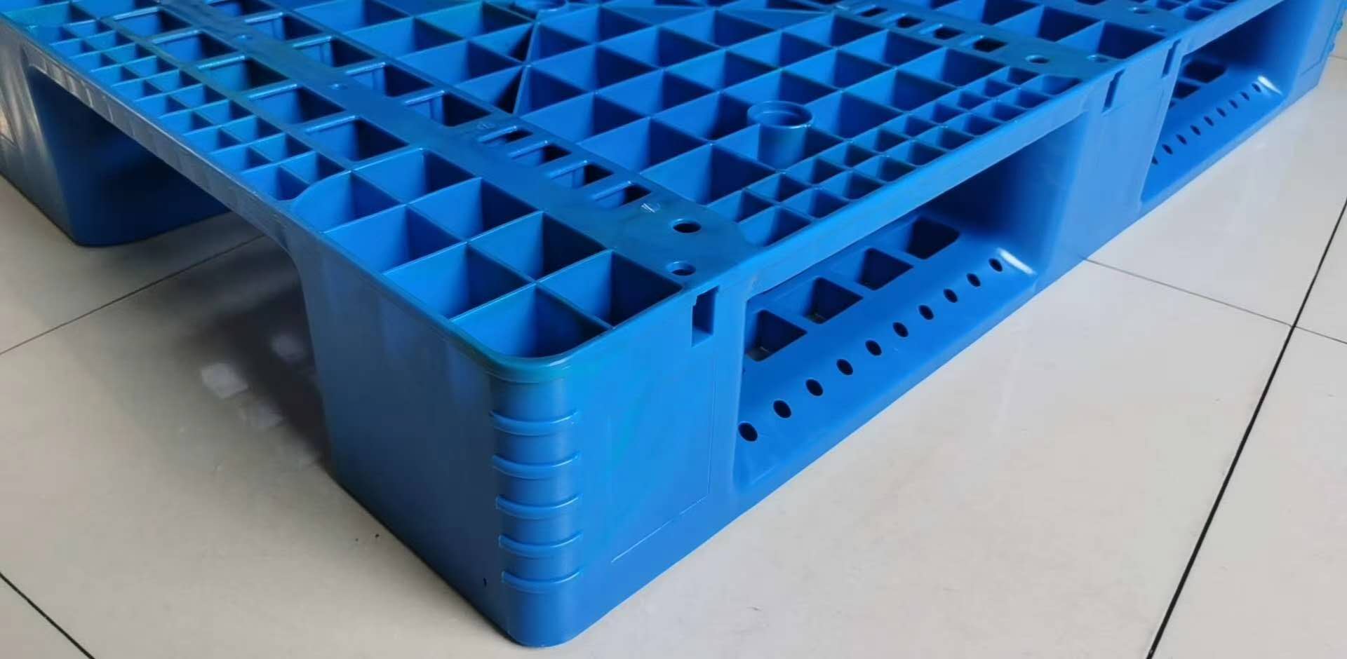 江口县网格川字塑料托盘 塑胶地台板塑料卡板桶装水托盘生产厂家