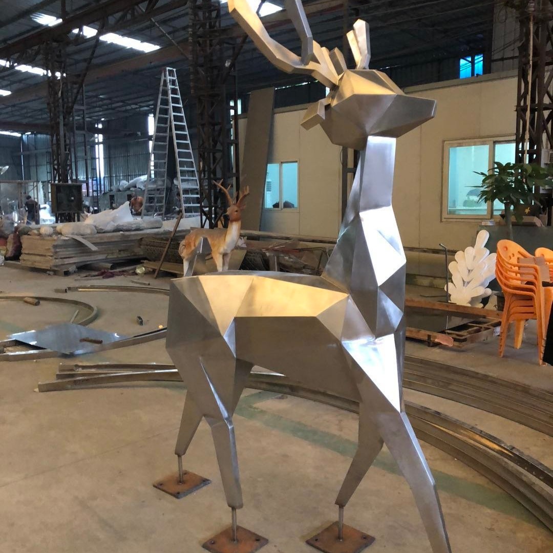 众钰 不锈钢几何切面抽象鹿雕塑