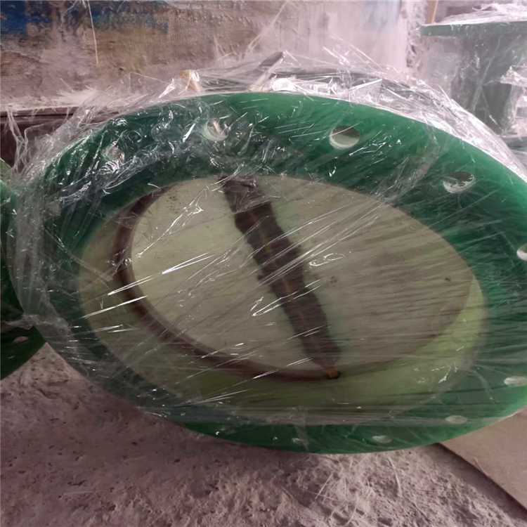沃瀚牌海南新疆玻璃钢风阀玻璃钢风管糊制过程