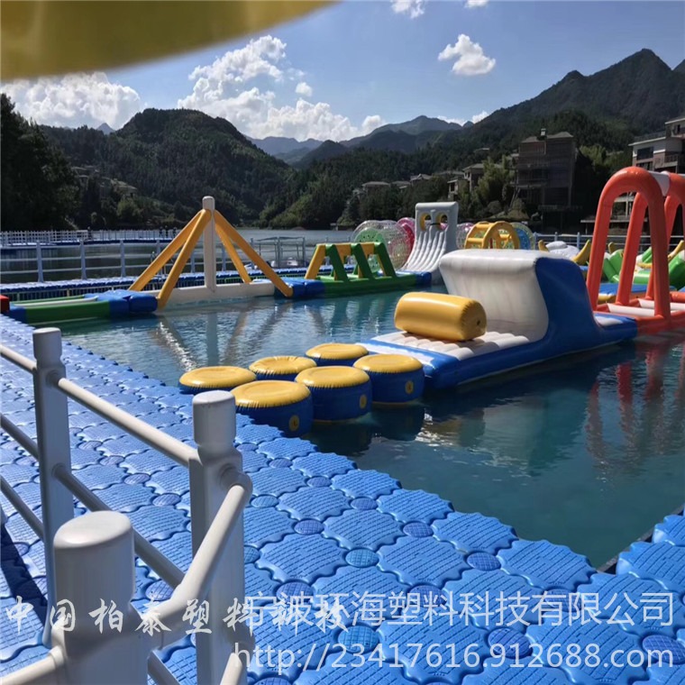 景区水面漂浮平台浮筒 龙舟赛用水上浮桥 柏泰彩色浮桥图片