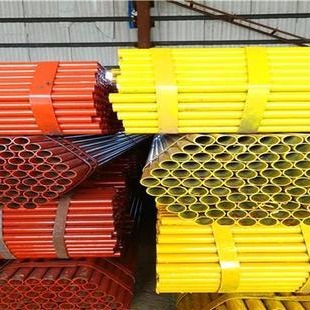 公司大量现货出售482 482.5焊接架子管 483厚壁架子管图片