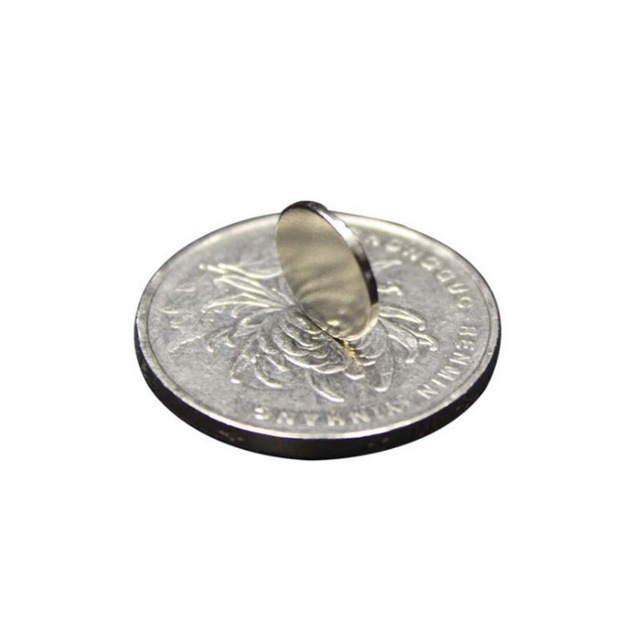 强力磁铁圆形101mm 工厂现货钕铁硼超薄强磁磁铁 镀锌强力磁铁片图片