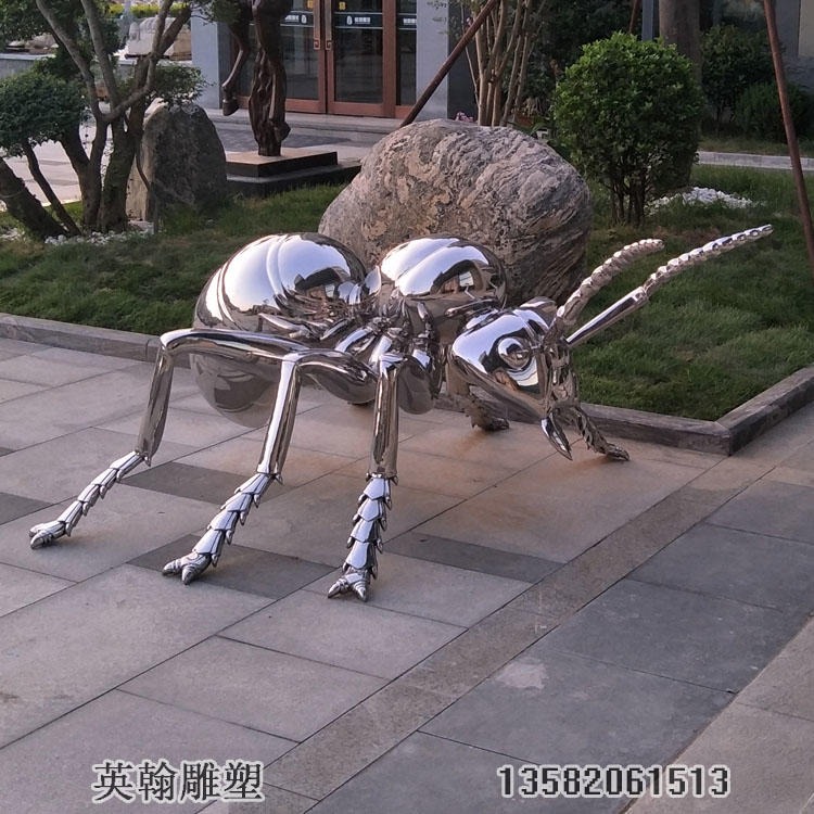 英翰雕塑定制不锈钢蚂蚁雕塑 镜面动物昆虫大型广场景观园林雕塑图片