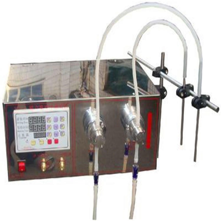 饮料磁力泵灌装机，沃发自动计量型磁力泵灌装机省时省心图片