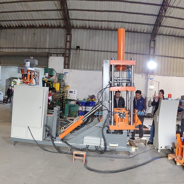 坤泰东莞重力铸造机技术支持 苏州重力浇铸机 重铸机 厂家直供
