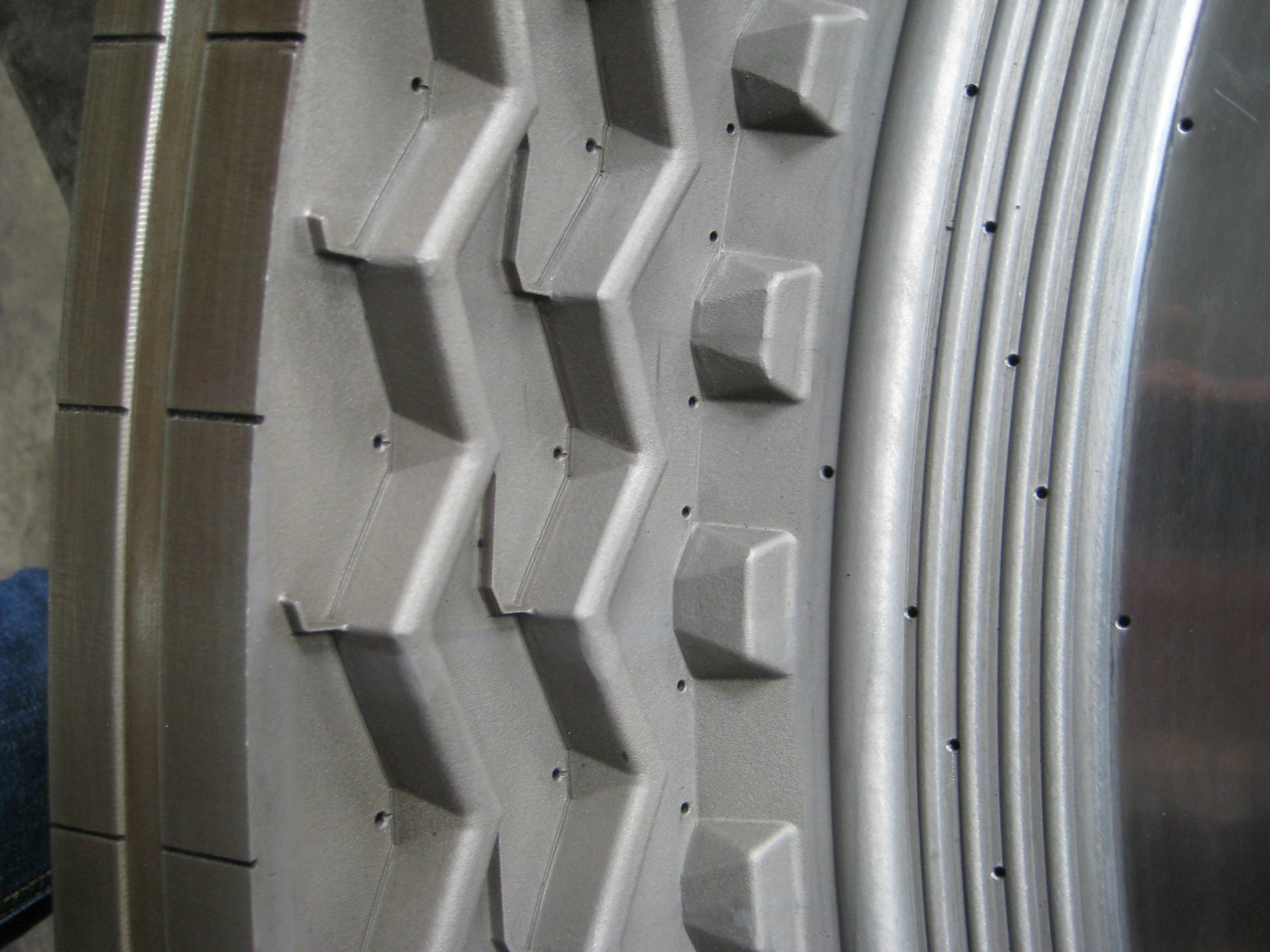 供应拓普全自动轮胎模具电火花成型机床 Tire mold CNC EDM示例图5