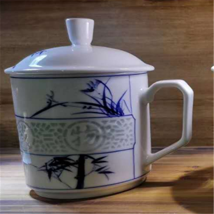 景德镇陶瓷杯子定做 办公茶杯陶瓷青花手绘 亮丽陶瓷