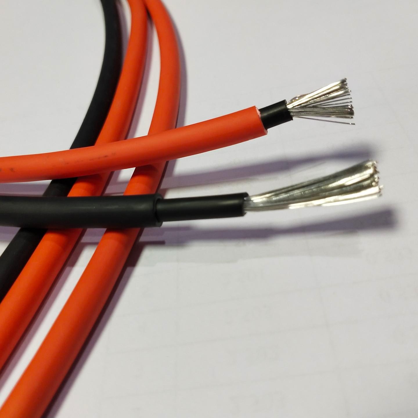 云南光伏电缆PV1.5-F1*4mm电站光伏通信电缆价格