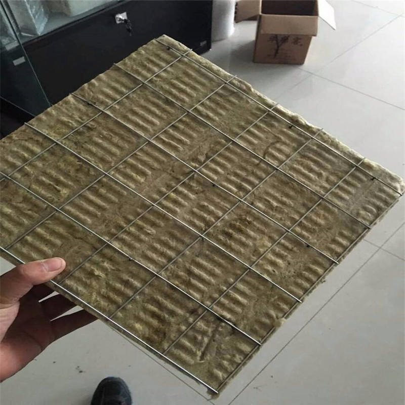 河北生产厂家 钢丝网岩棉板，A级防火保温板，单面插丝岩棉板