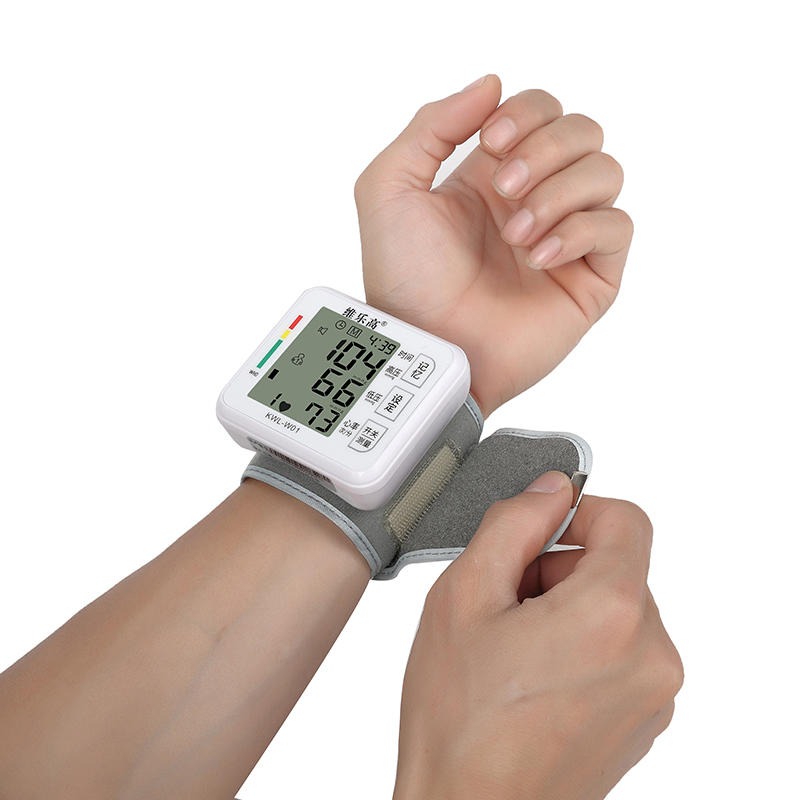 东莞血压计厂家OEM定制批发外贸礼品腕式电子血压计