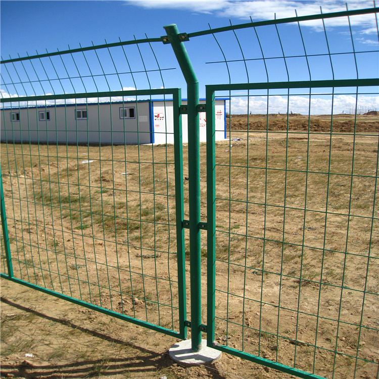 鸡场护栏网 钢网围墙护栏 网状护栏 佳星 厂家价格