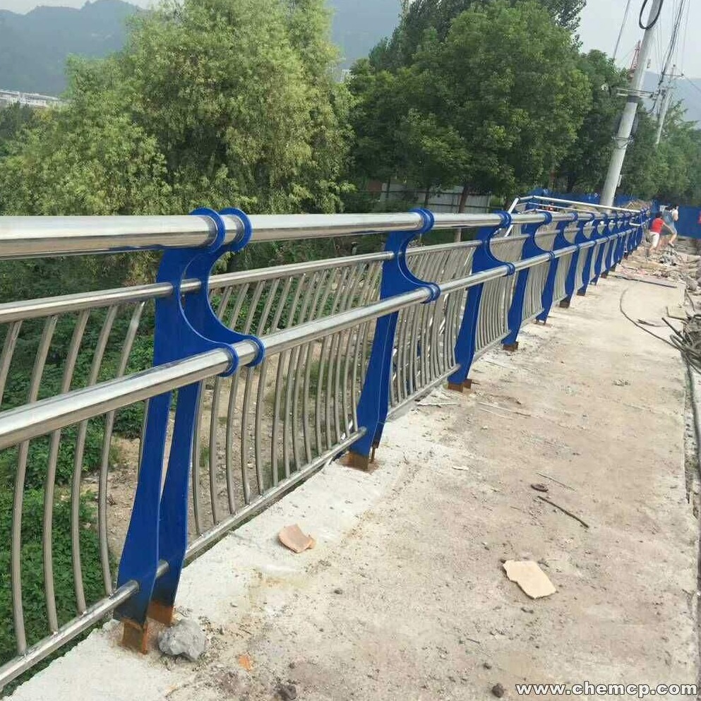桥梁护栏201不锈钢碳素钢复合管甘肃镀锌钢管防撞护栏聚晟304桥梁护栏