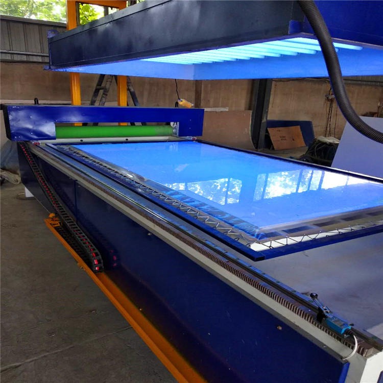 彩绘板光油UV光固机 橱柜板紫外线UV光固机 表面光亮耐磨度高