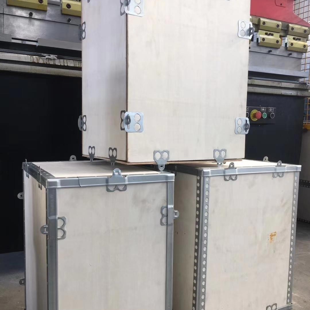 黄岛辛安附件钢带箱厂家直销出口用胶合板钢边箱可重复用