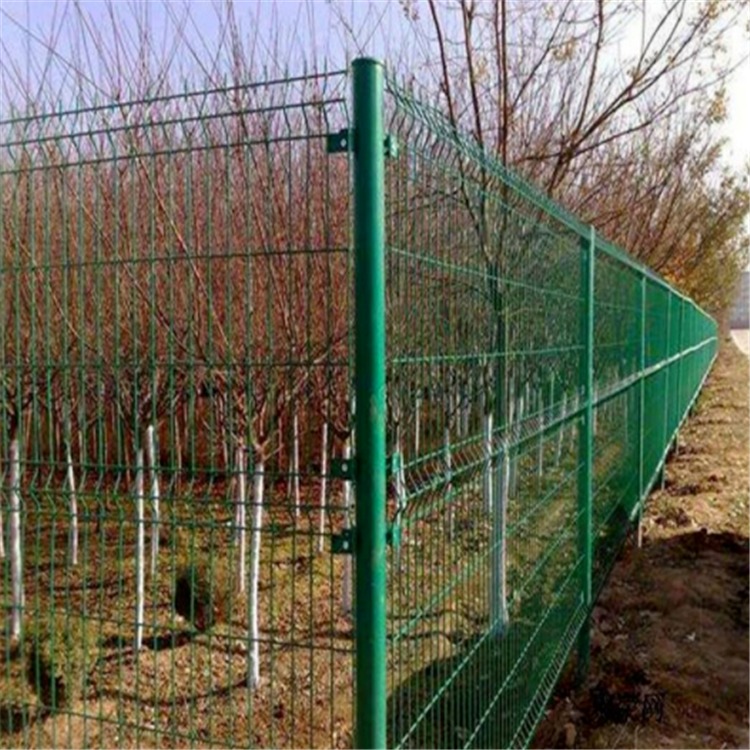 绿化带铁丝网围栏 道路中间隔离网 边框护栏网双边丝