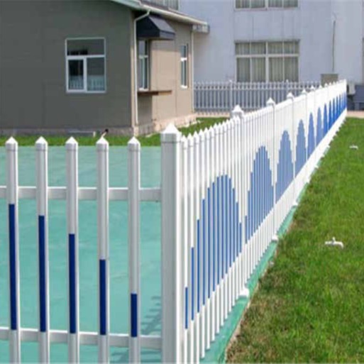 塑钢栅栏，pvc护栏，草坪护栏，围栏绿化带围栏，白色菜园围栏，幼儿园栅栏，正万护栏