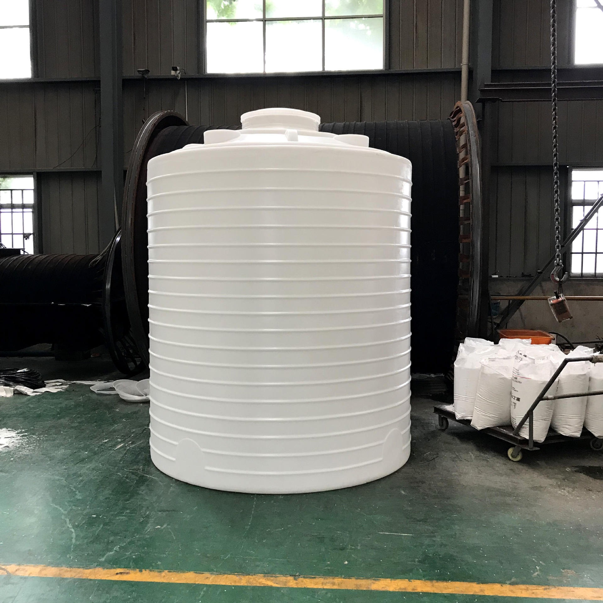鄂州批发进口20吨聚乙烯灌溉水塔 减水剂运输罐 化工水箱厂家