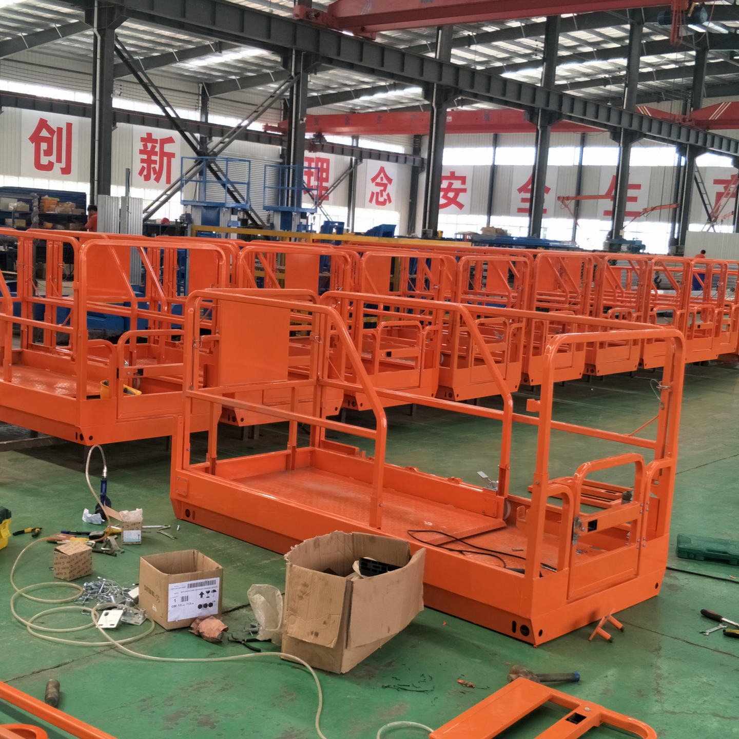 18米高空维修升降机 登高作业机械厂家 长宁区启运全自行升降梯