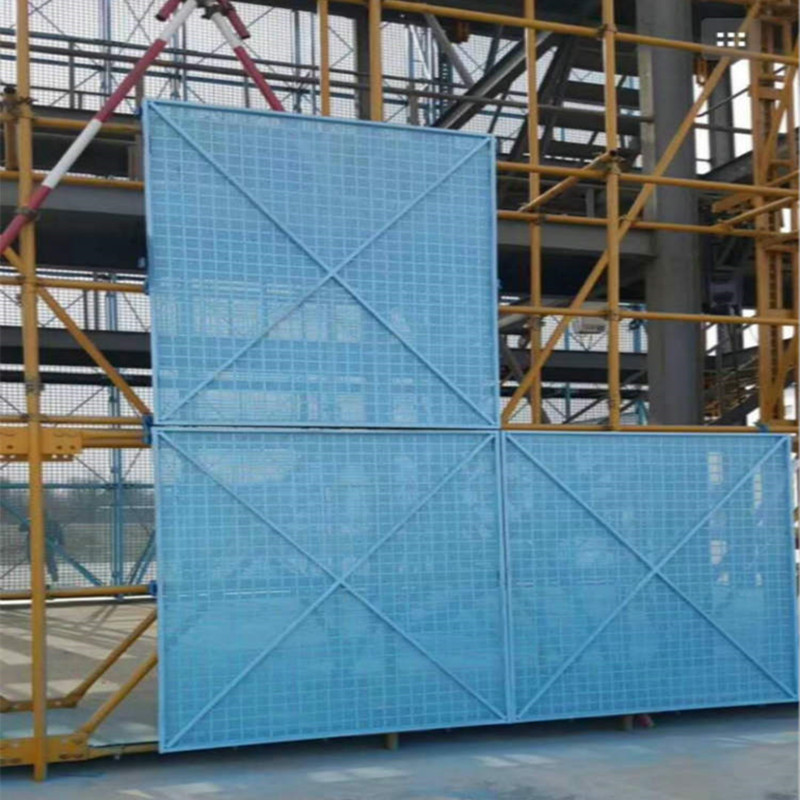 成都冲孔蓝色爬架网片 建筑安全钢爬架网 外墙剪力墙护网 亚奇定制图片