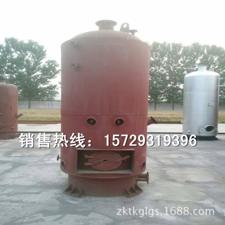 厂家供应 优质 立式CLSG0.49-85-60-T 0.7吨生物质热水锅炉价格