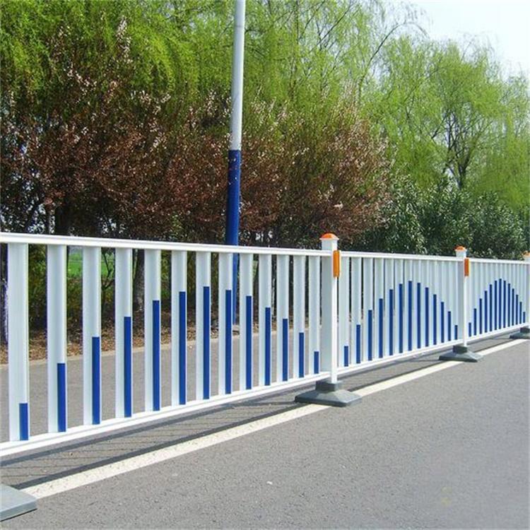 锌钢护栏生产商 双横梁围墙栏杆 厂区锌钢护栏 云旭 可加工定制